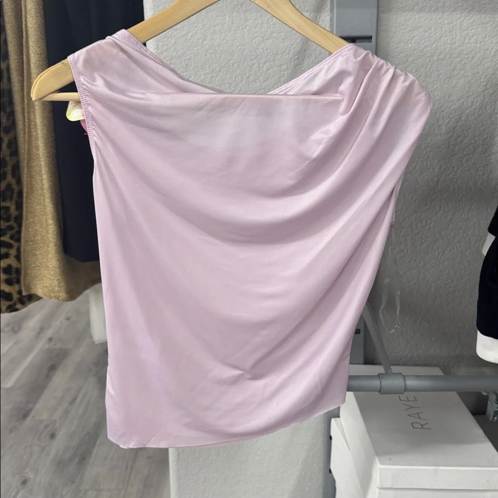 Dare To Drape Top in Pink Flower
Jaded London - Picture 7 of 7